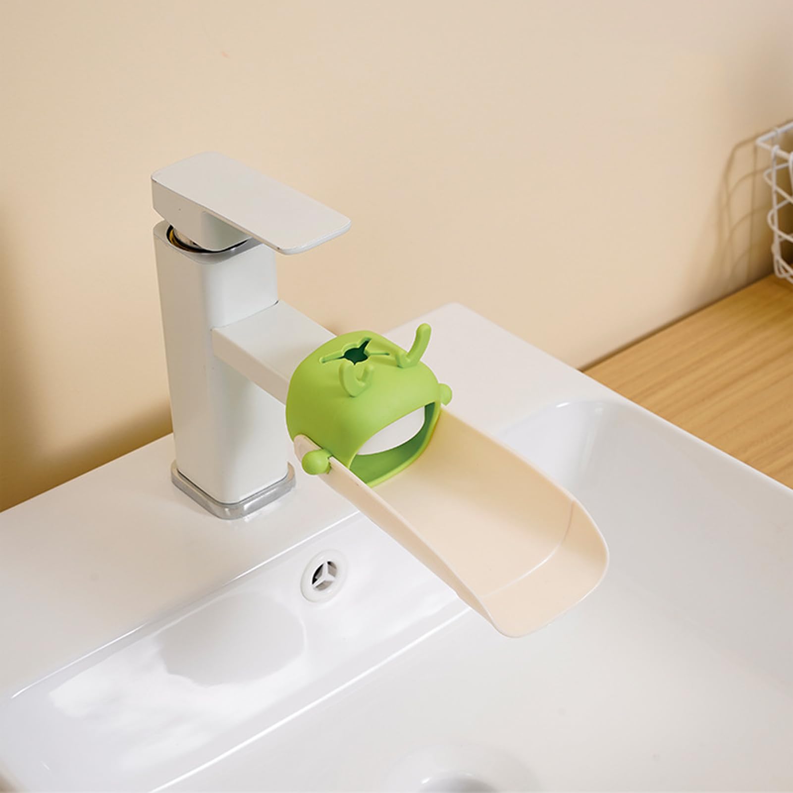 Universal Toddler Sink Faucet Extender - Green